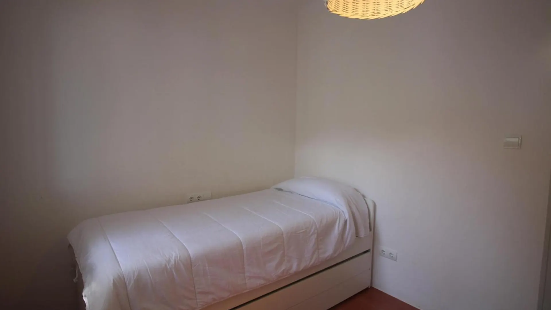 Holiday home Cap De Ras - Casa Individual Situada En Primera Linea De Mar, Con Magnificas Vistas De La Playa De Cap De Ras De Llanca - Es-228-185 Spain